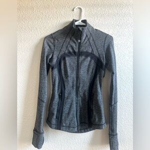 🖤🩶🤍Lululemon Define Jacket size 4 🤍🩶🖤
